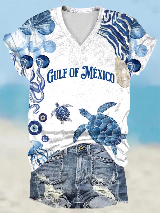 Women’s Retro Gulf Of Mexico Sea Turtle Print V-Neck T-Shirt