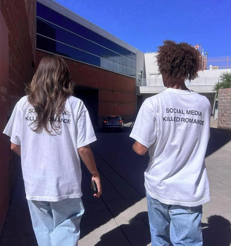 Social Media Killed Romance  Unisex Shirt/Sweatshirt/Hoodie