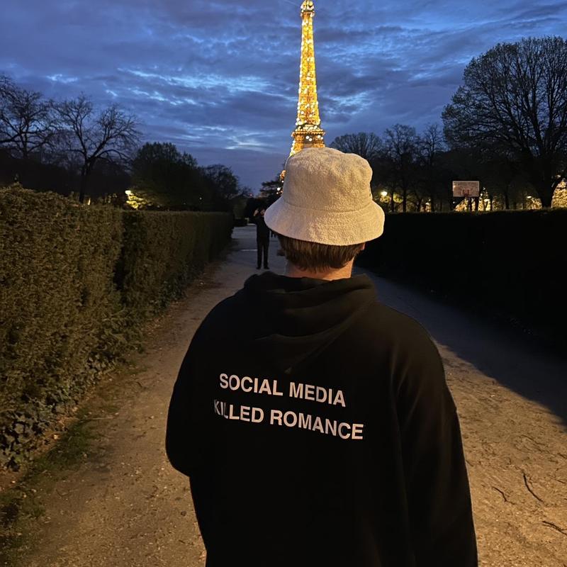 Social Media Killed Romance  Unisex Shirt/Sweatshirt/Hoodie