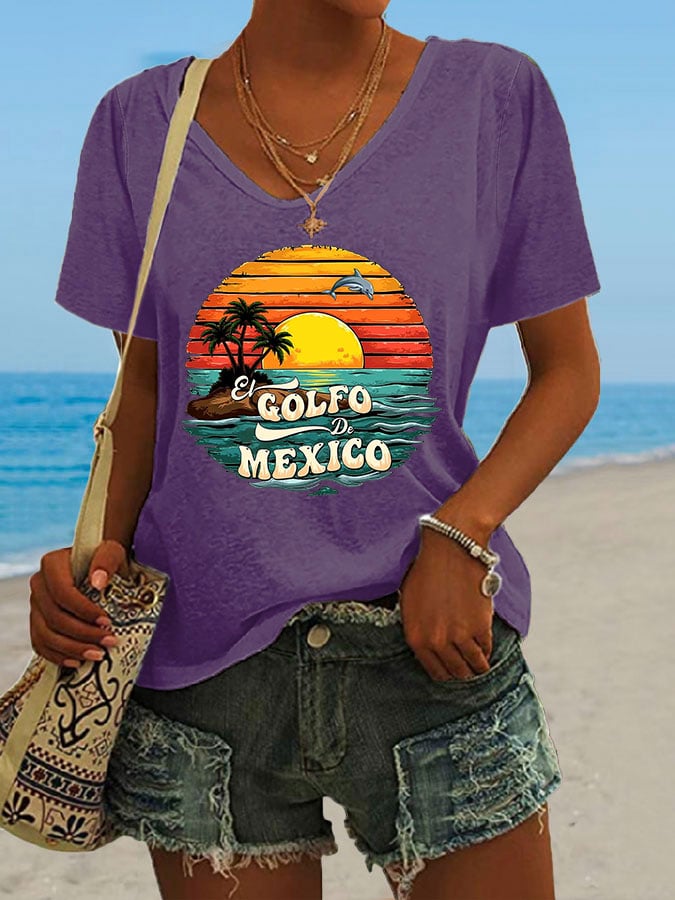 Women's Retro El Golfo De Mexico Dolphin Print T-Shirt