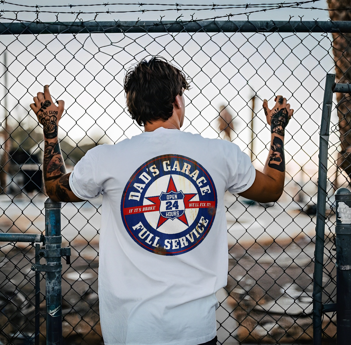 Dad's Garage Full Service If It's Broke We'll Fix It Printed Men's T-shirt