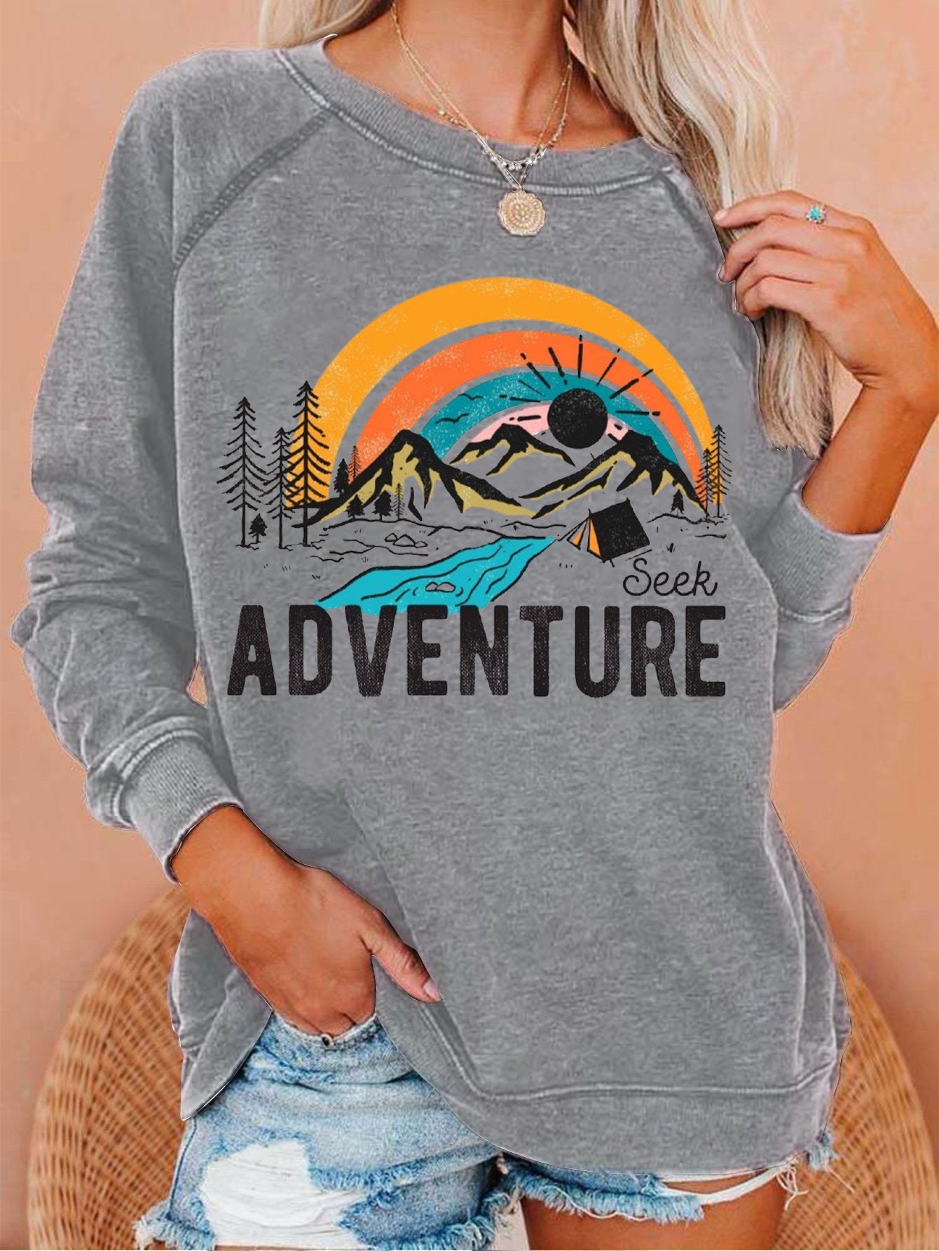 Women's Adventure Hiking Print Crew Neck Long Sleeve Sweatshirt