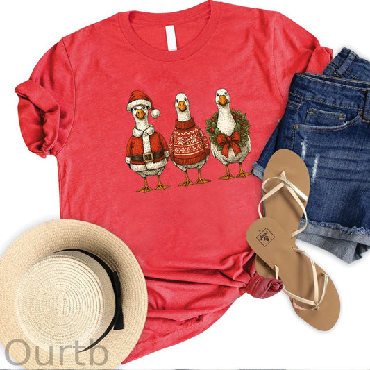 Women's Christmas Ducks  Pattern Round-Neck T-Shirt