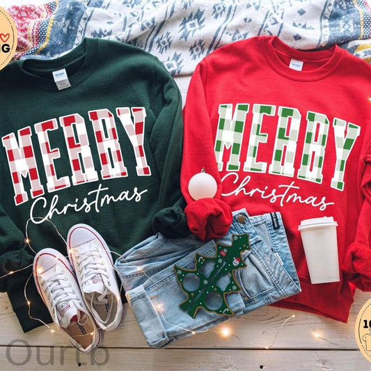 “Merry Christmas” Plaid Graphic Sweatshirt